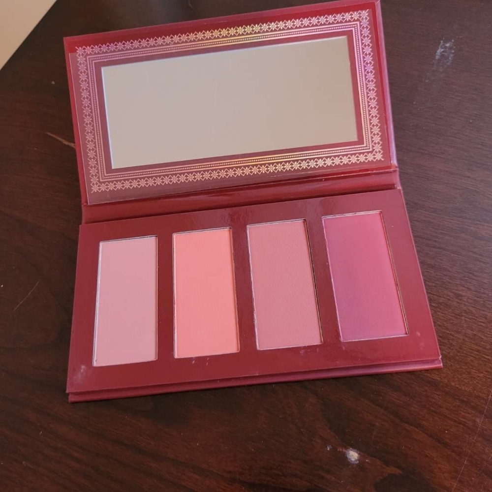 Ace Beauté Eyeshadow Pallette